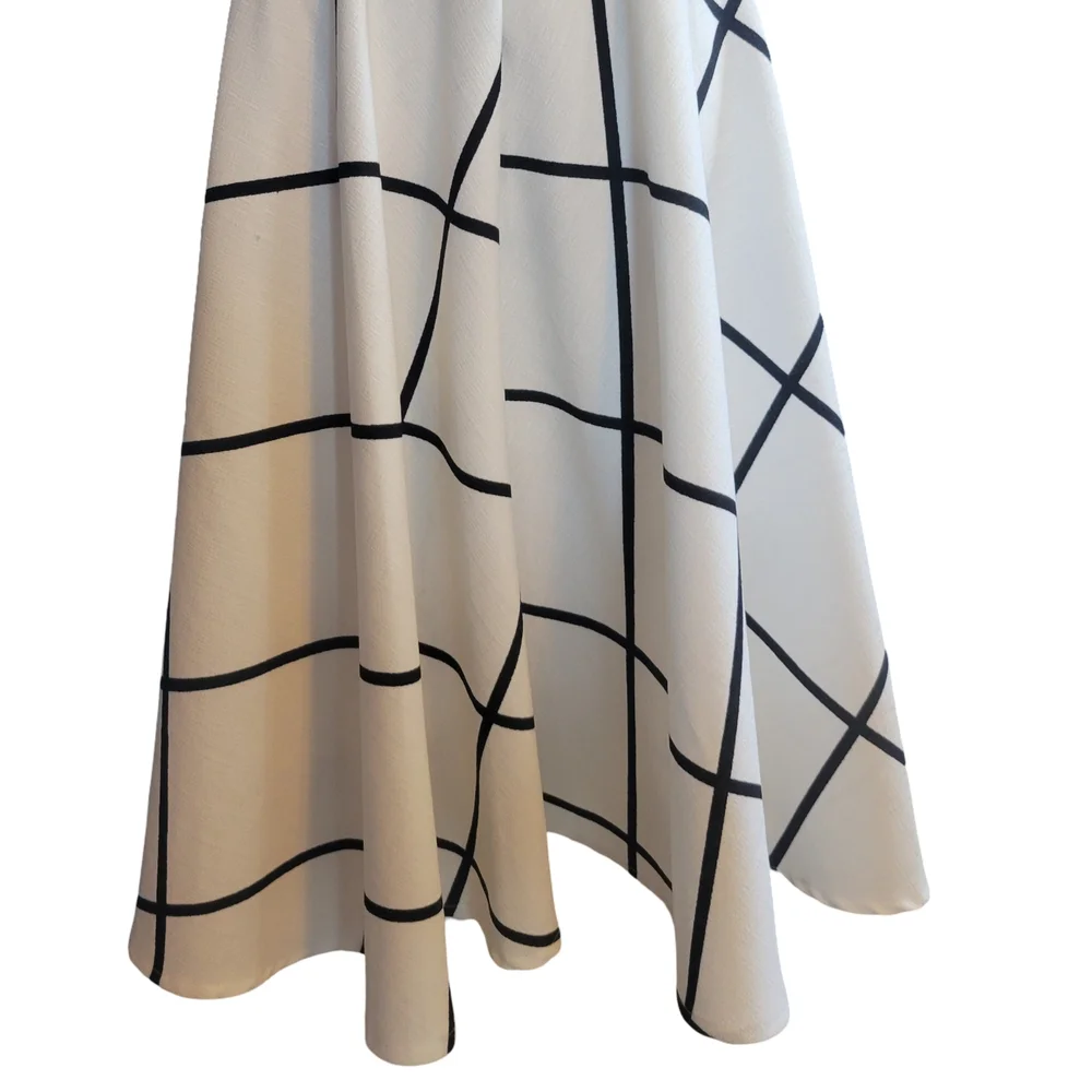 Elegant White and Black Grid Skirt - Picture 5 of 8